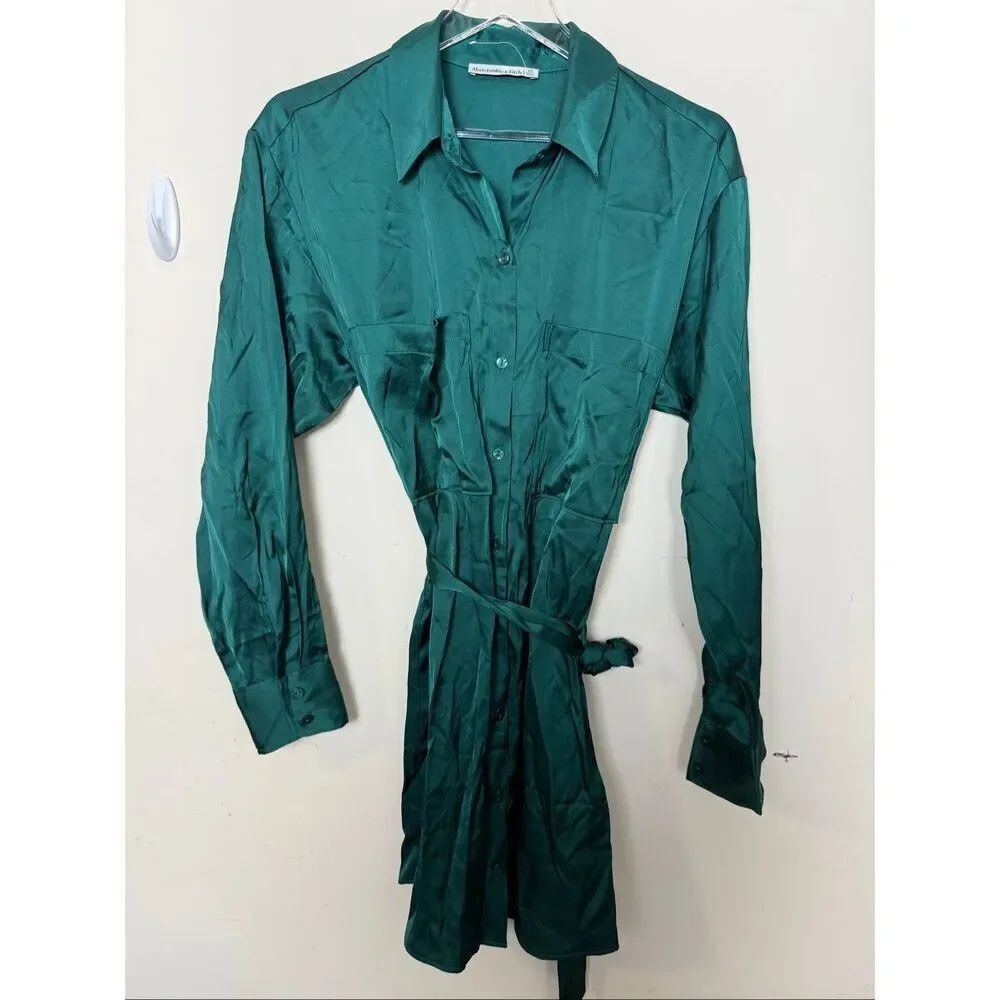 Abercrombie & Fitch Emerald Green Silky Shirt Dress Long Sleeve Button Front Bel